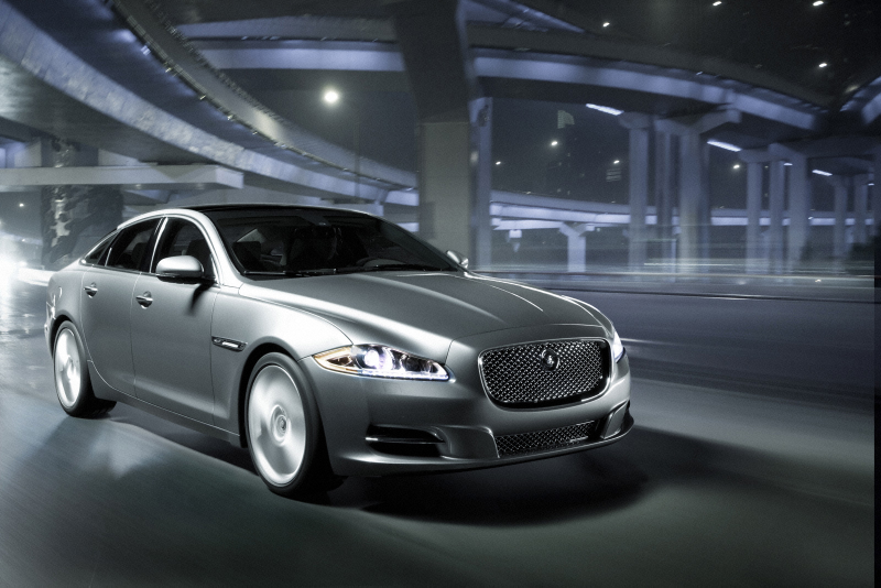 Illustration for article titled 2010 Jaguar XJ: The New Cat Revealed!
